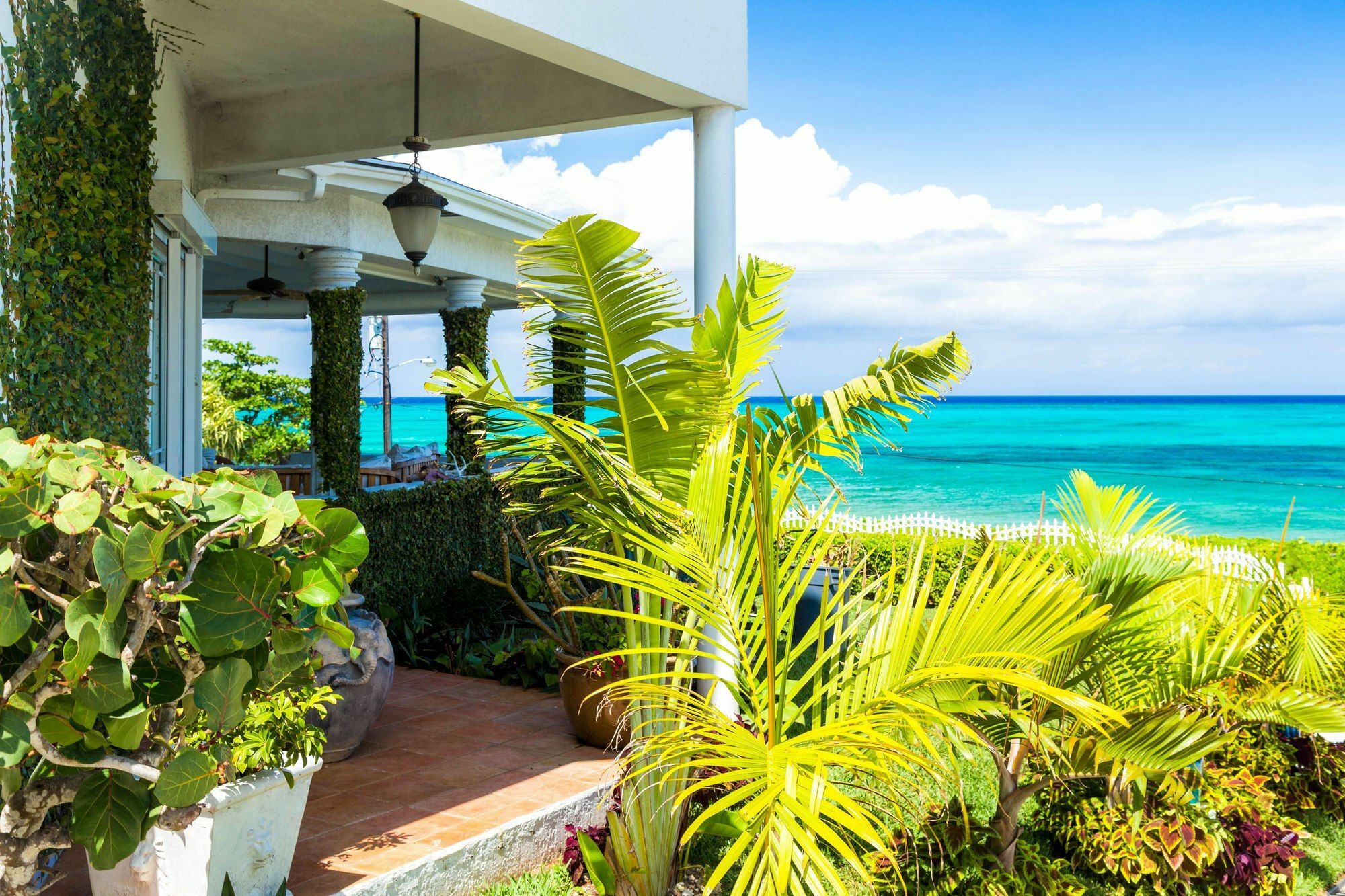 Four Bedroom Oceanfront Villa Nassau Exterior foto